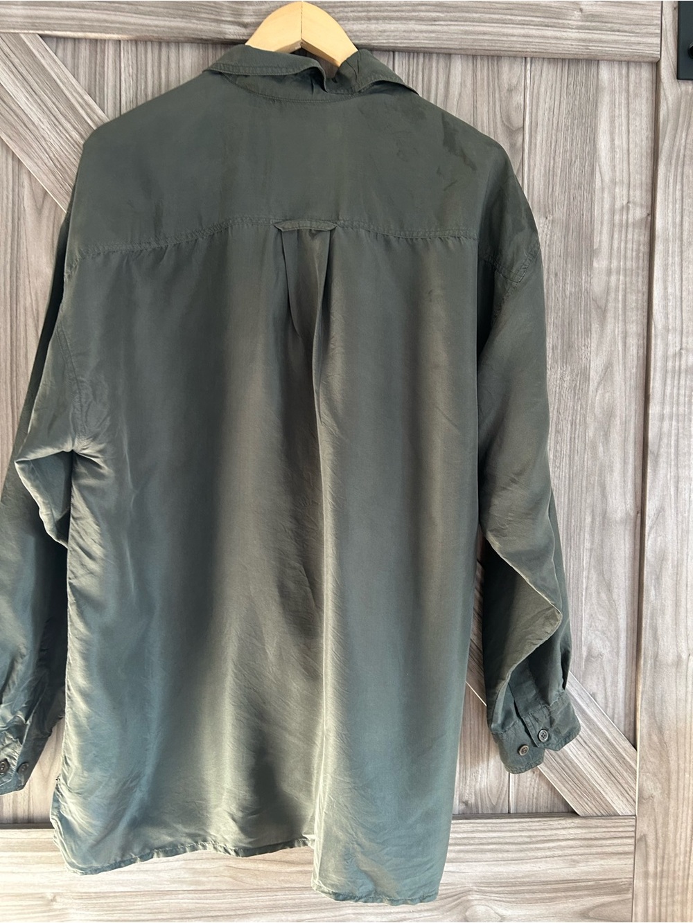 Vintage Silk button down Green 90s Oversized Boxy Canary collection - Picture 2 of 8